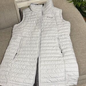 Columbia Women's Light Gray Quilted Vest